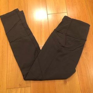 Lululemon graphite grey ATRP size 6